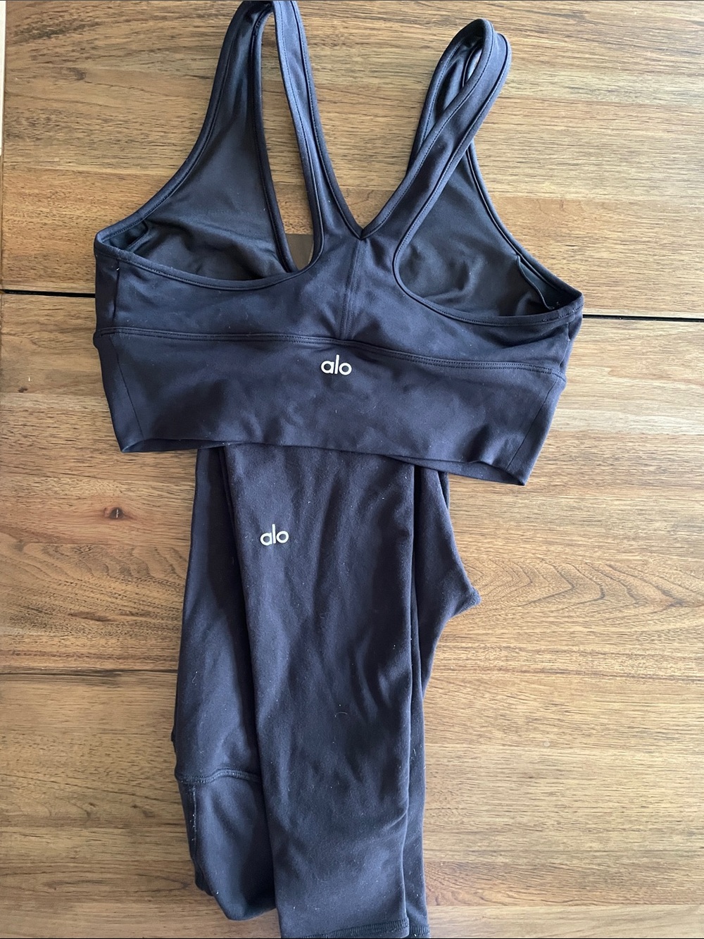ALO Active Set - Crossback Top & Leggings